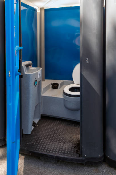 Best Luxury portable toilet rental  in Fayetteville, AR
