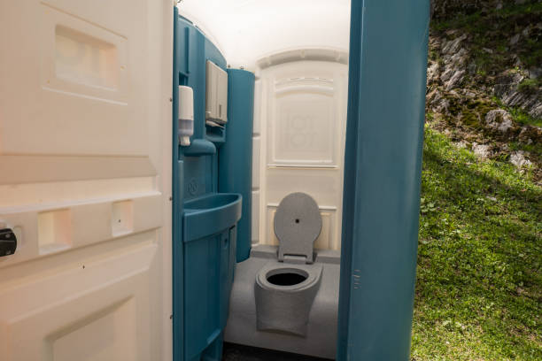 Best Portable toilet rental cost  in Fayetteville, AR