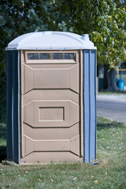 Best Porta potty rental near me  in Fayetteville, AR